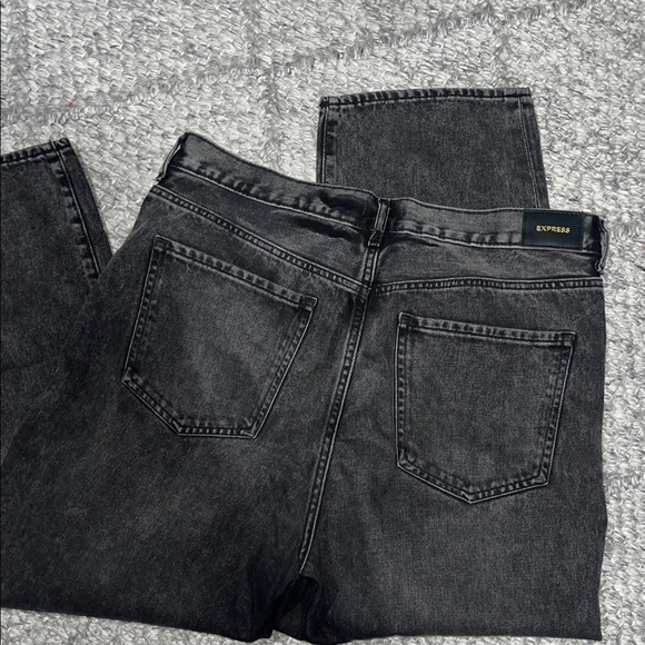 Express Women’s Charcoal Relaxed Jeans - Picture 3 of 5
